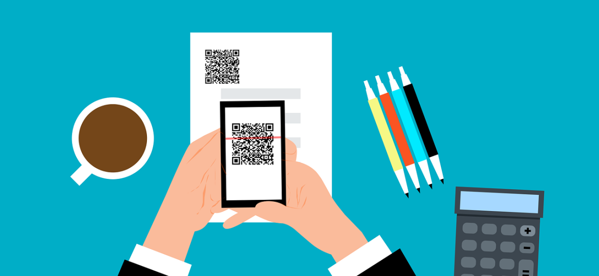 Free qr code scan smartphone vector